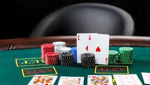 Antarmuka aplikasi mobile sule66 menampilkan meja live-dealer dan menu navigasi